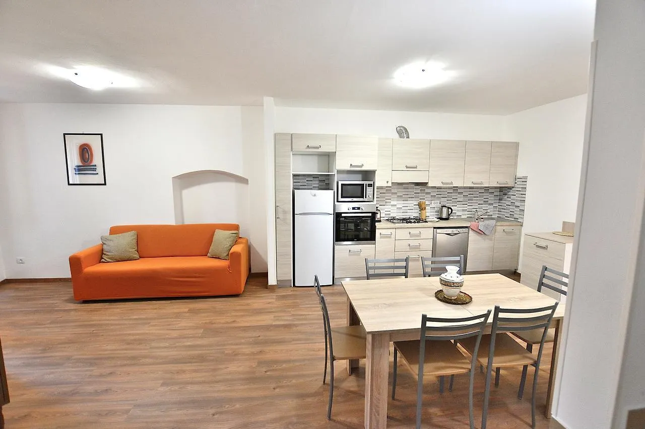 Apartment Del Pescatore Torri Del Benaco Itália