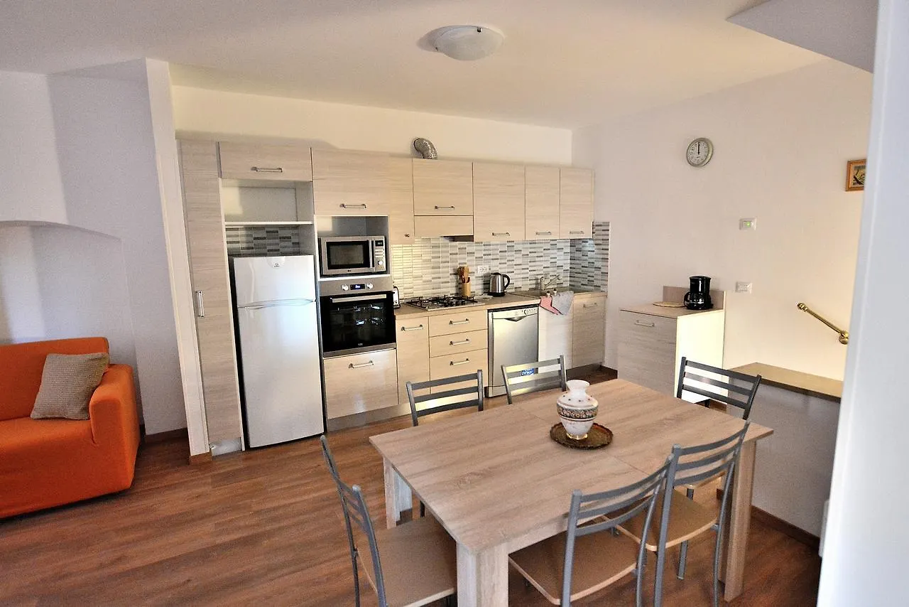 Apartment Del Pescatore Torri Del Benaco Itália